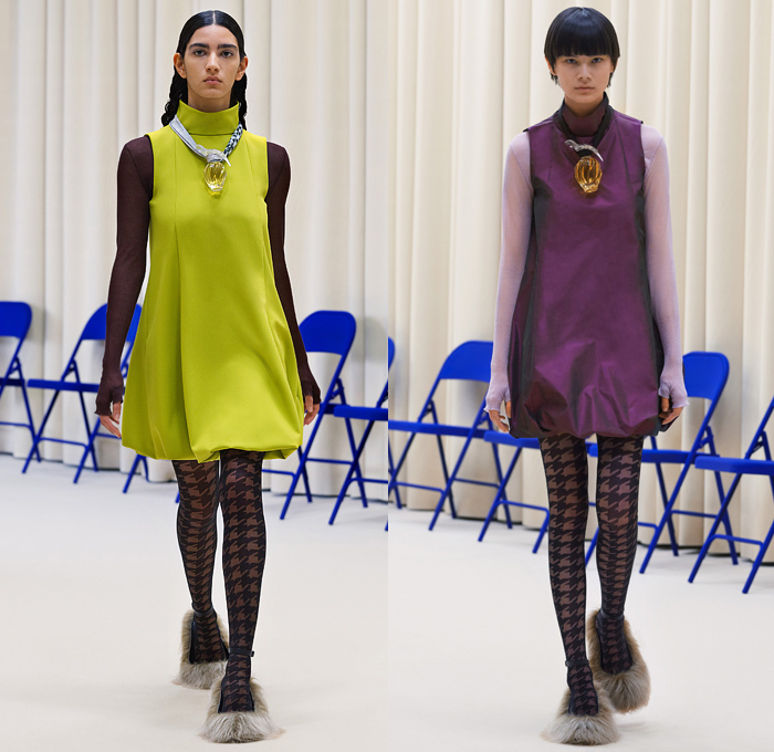 Alaïa Winter Spring 2022 Womens Runway Looks Collection